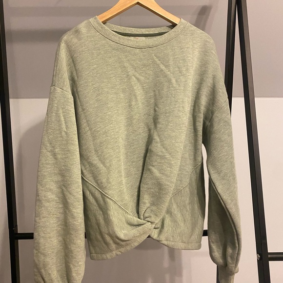 Sage green cropped sweater - Picture 2 of 3